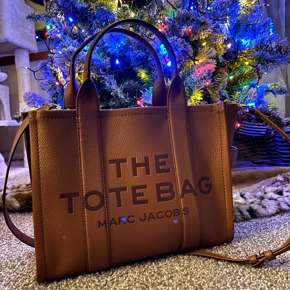 Marc Jacobs Tan Tote Bag